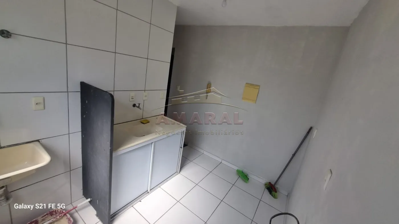 Alugar Apartamentos / Padrão em Suzano R$ 800,00 - Foto 1