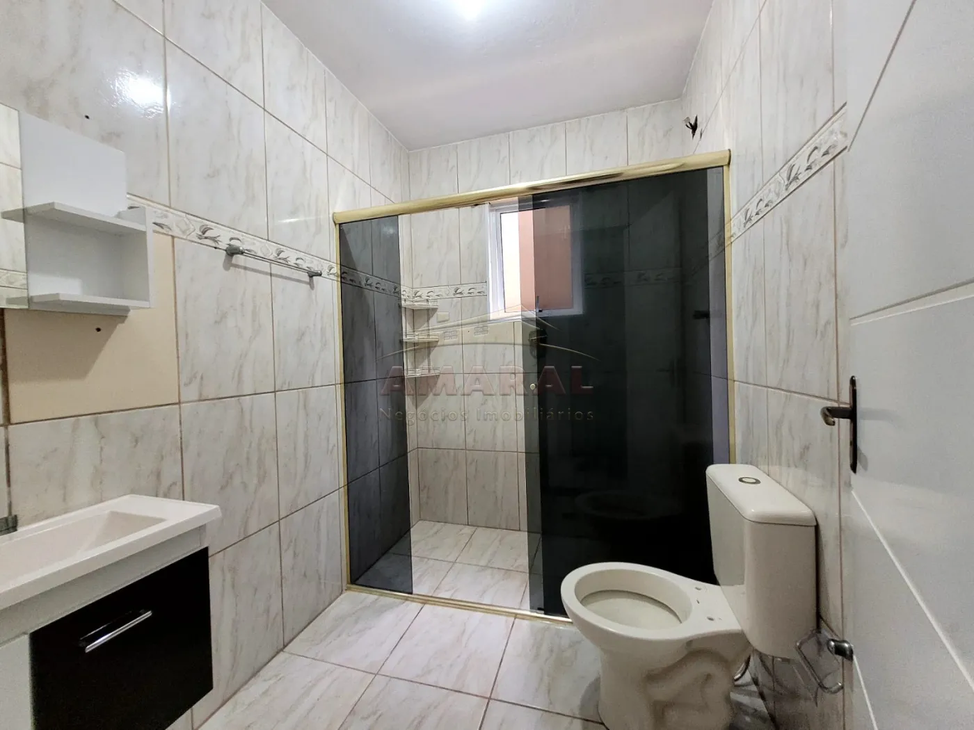 Alugar Casas / Sobrado em Ribeirão Pires R$ 3.000,00 - Foto 2