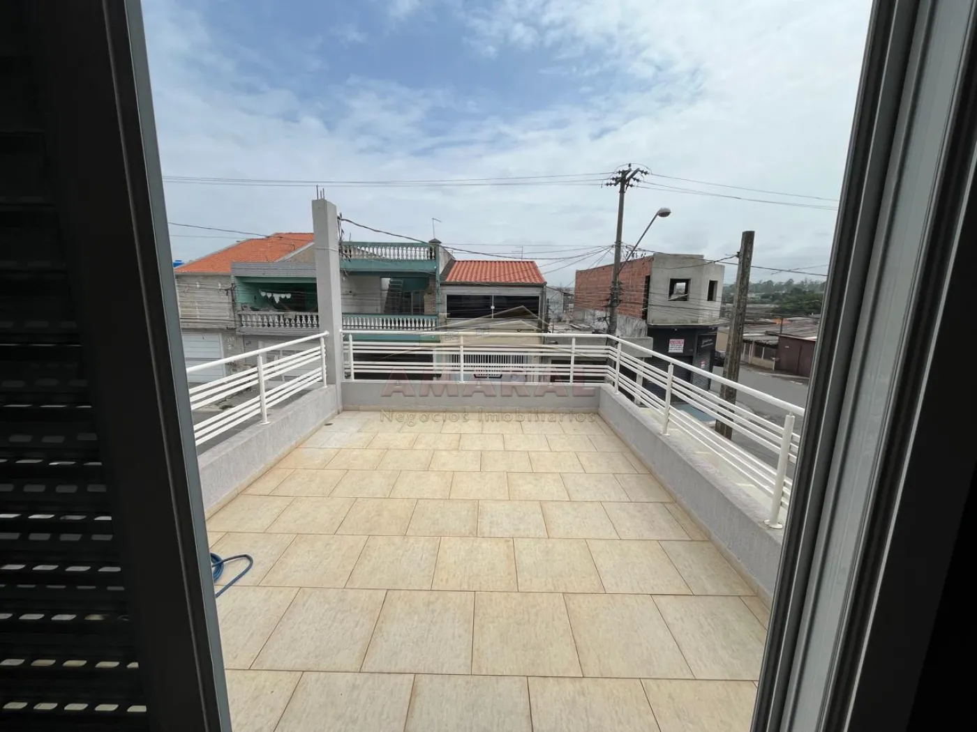 Comprar Casas / Sobrado em Suzano R$ 600.000,00 - Foto 2