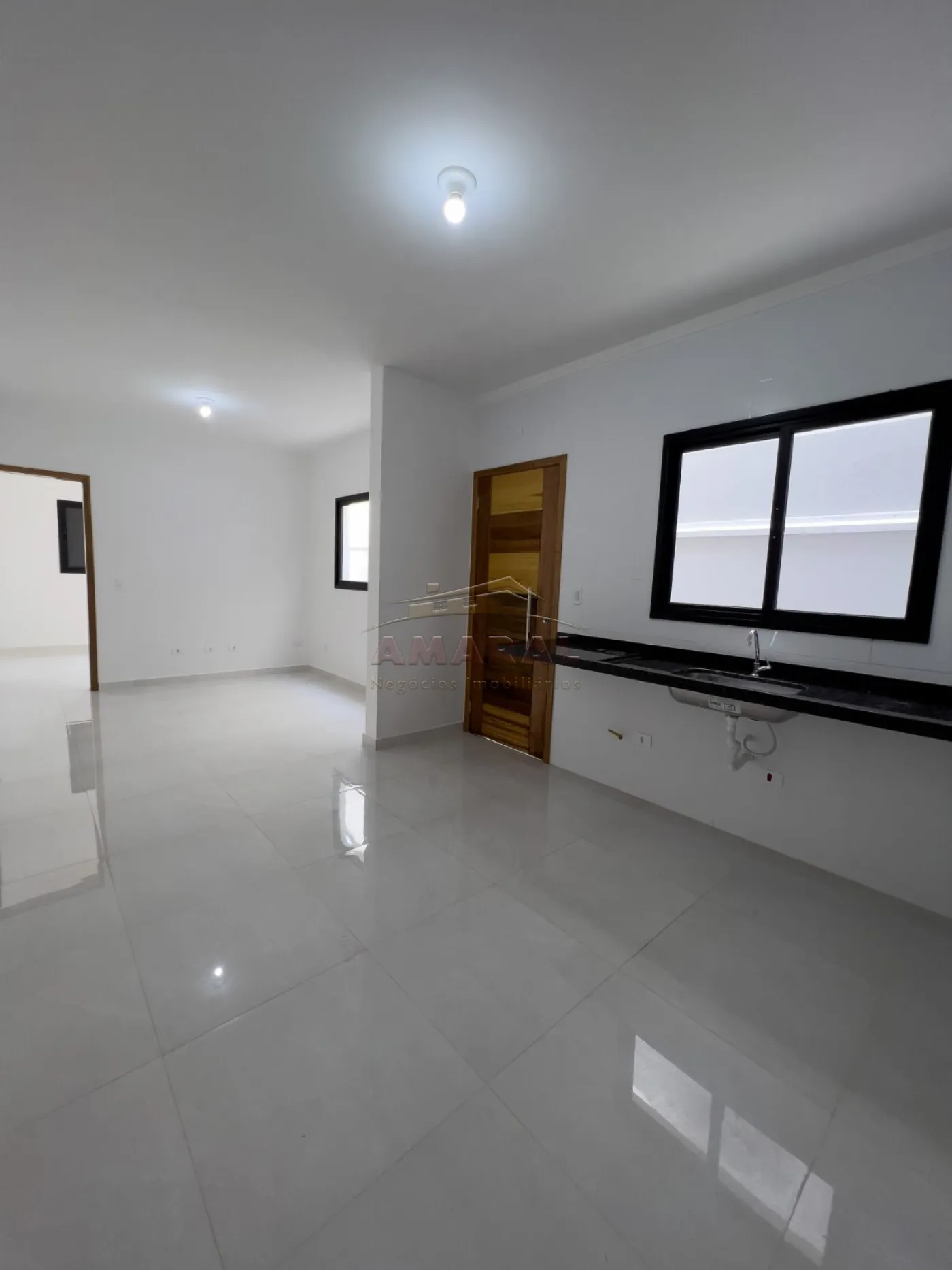 Comprar Casas / Térrea em Suzano R$ 550.000,00 - Foto 1