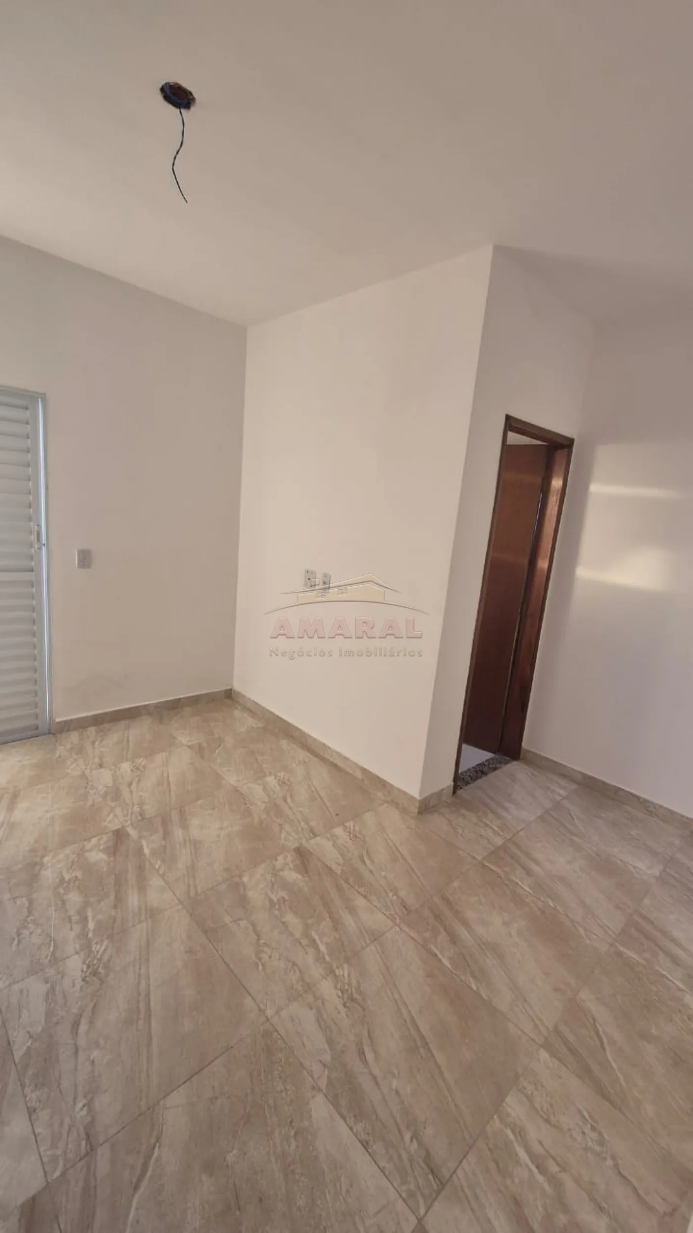 Comprar Casas / Sobrado em Poá R$ 350.000,00 - Foto 3