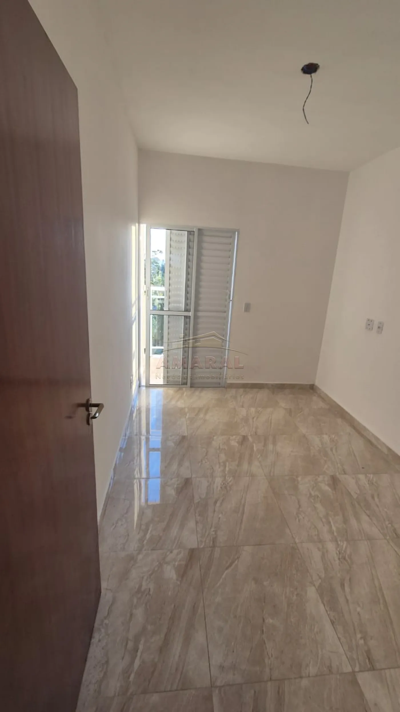 Comprar Casas / Sobrado em Poá R$ 350.000,00 - Foto 4