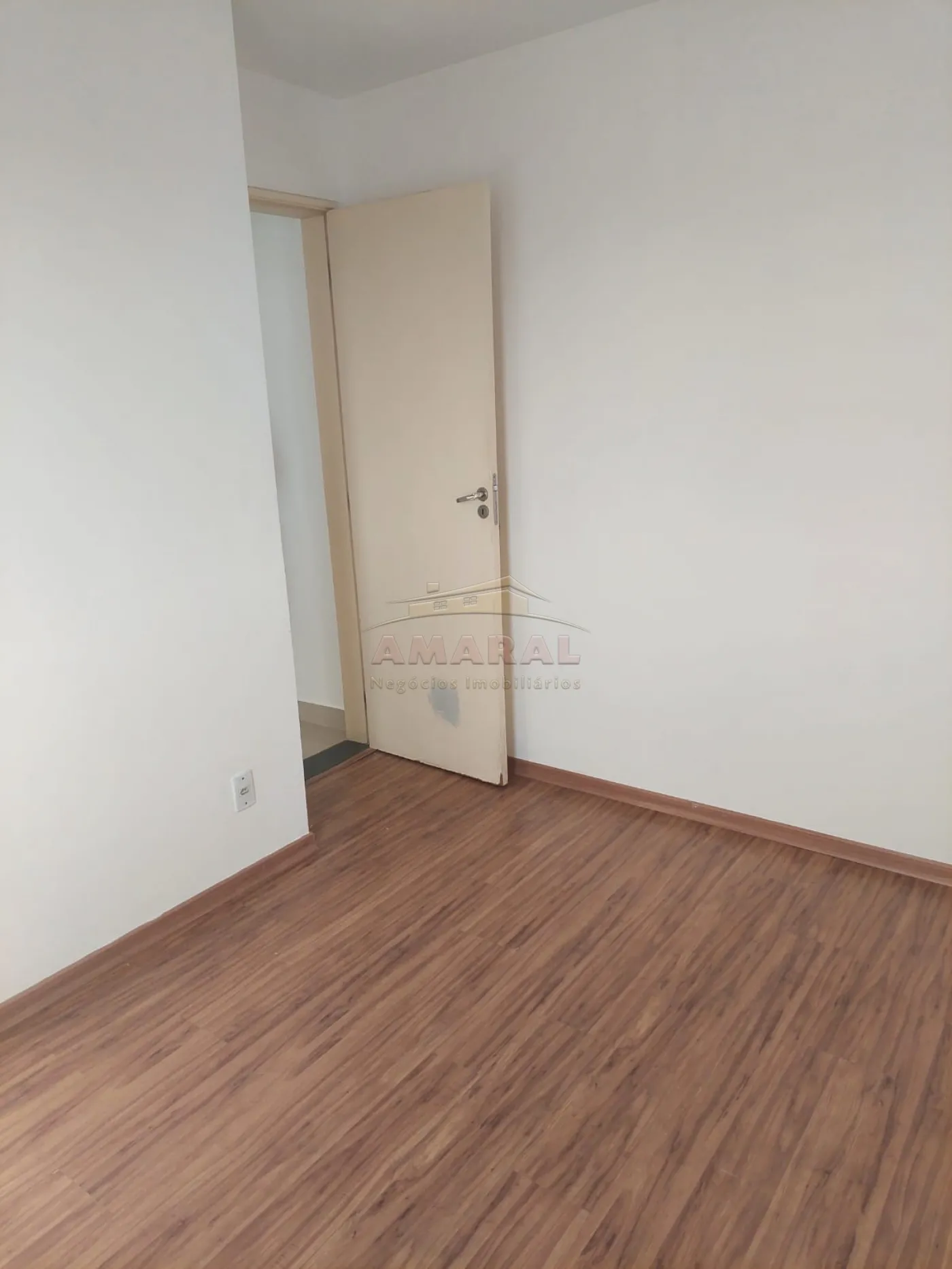 Alugar Apartamentos / Padrão em Suzano R$ 1.035,00 - Foto 1