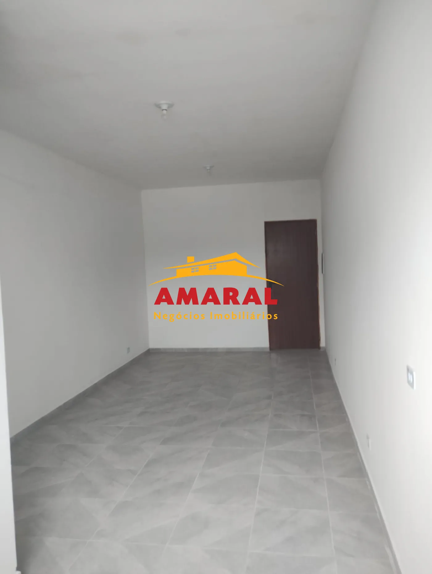 Alugar Apartamentos / Kitchnet em Suzano R$ 950,00 - Foto 1