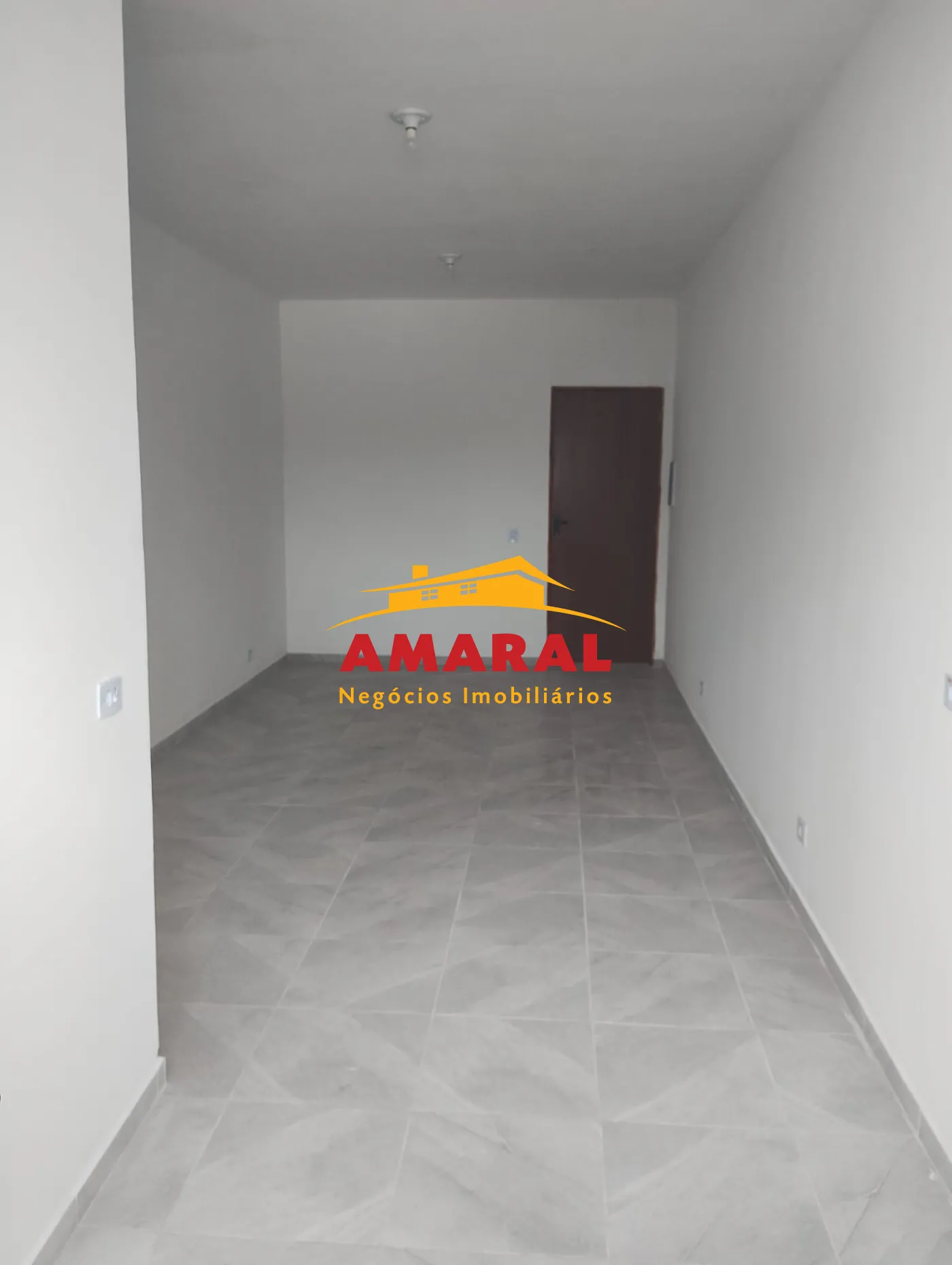 Alugar Apartamentos / Kitchnet em Suzano R$ 950,00 - Foto 2