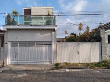 Alugar Casas / Sobrado em Itaquaquecetuba. apenas R$ 590.000,00